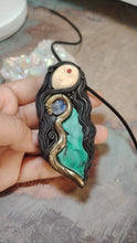 Load and play video in Gallery viewer, PREORDER Ayahuasca Yage Spirit Necklace | Shamanic Healing Sacred Plants Psychedelic Jewelry  MALACHITE
