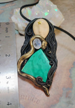 Load image into Gallery viewer, PREORDER Ayahuasca Yage Spirit Necklace | Shamanic Healing Sacred Plants Psychedelic Jewelry  MALACHITE

